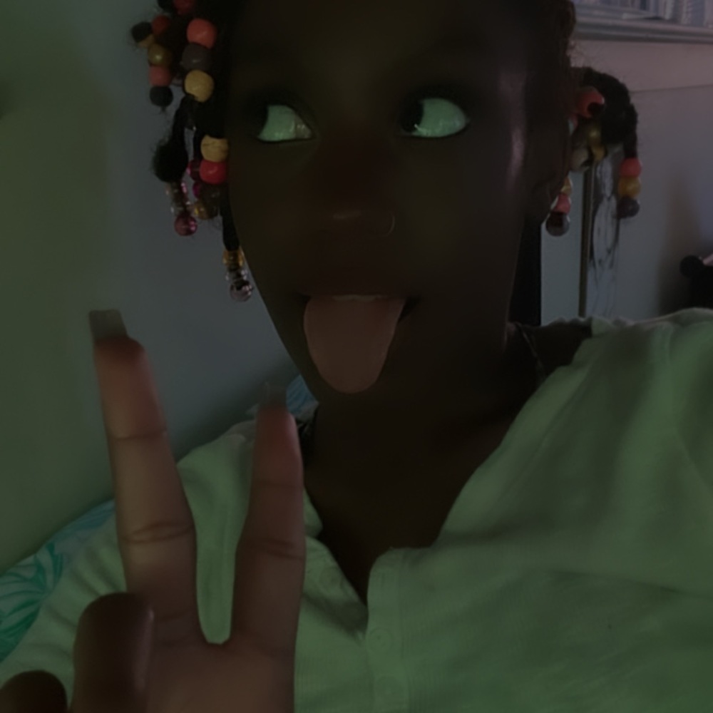Meet your Posher, Yazmin